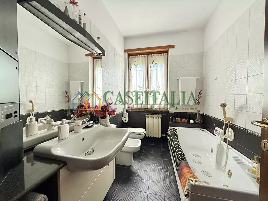 Immagine 31 di Villa in vendita  in Via Ugie 5 a Rosta