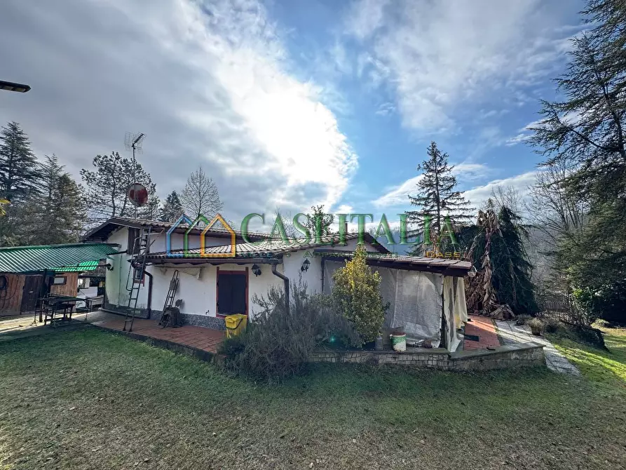 Immagine 1 di Villa in vendita  in via vignole 3 a Montafia