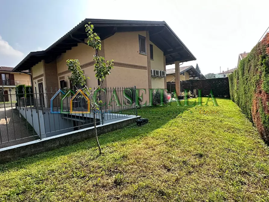 Immagine 1 di Villa in vendita  a Rosta