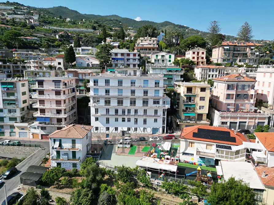 Immagine 27 di Albergo/B&B/Residence in vendita  in via regina margherita 97 a San Remo