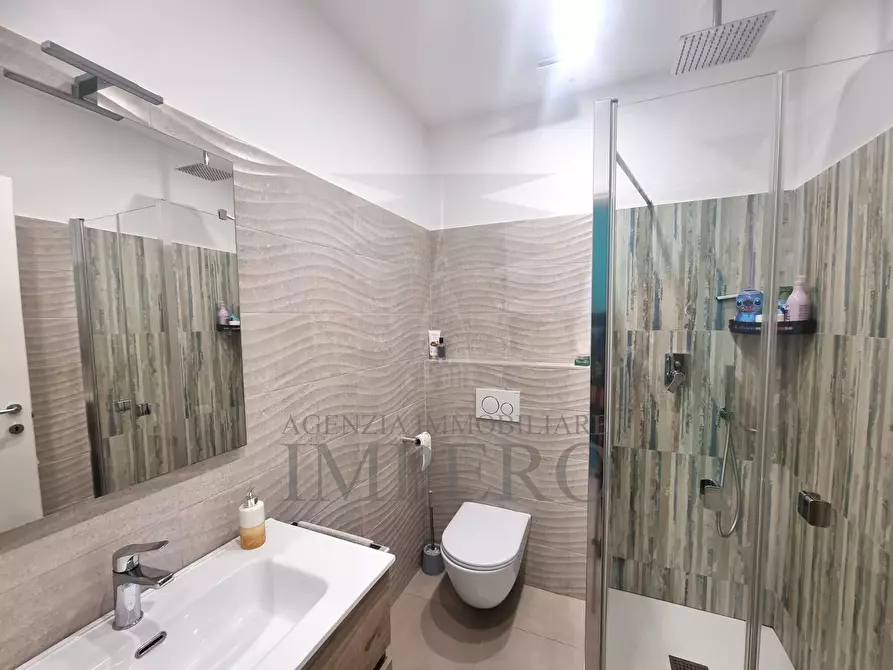 Immagine 12 di Quadrilocale in vendita  in Via Roma 60 a Ventimiglia