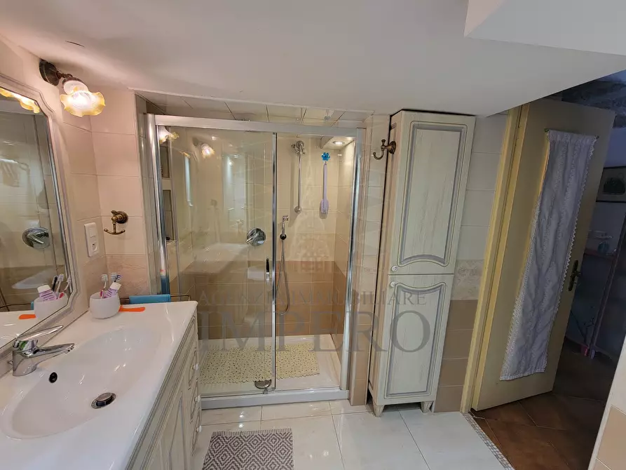 Immagine 17 di Trilocale in vendita  in Via Giudici 28 a Ventimiglia