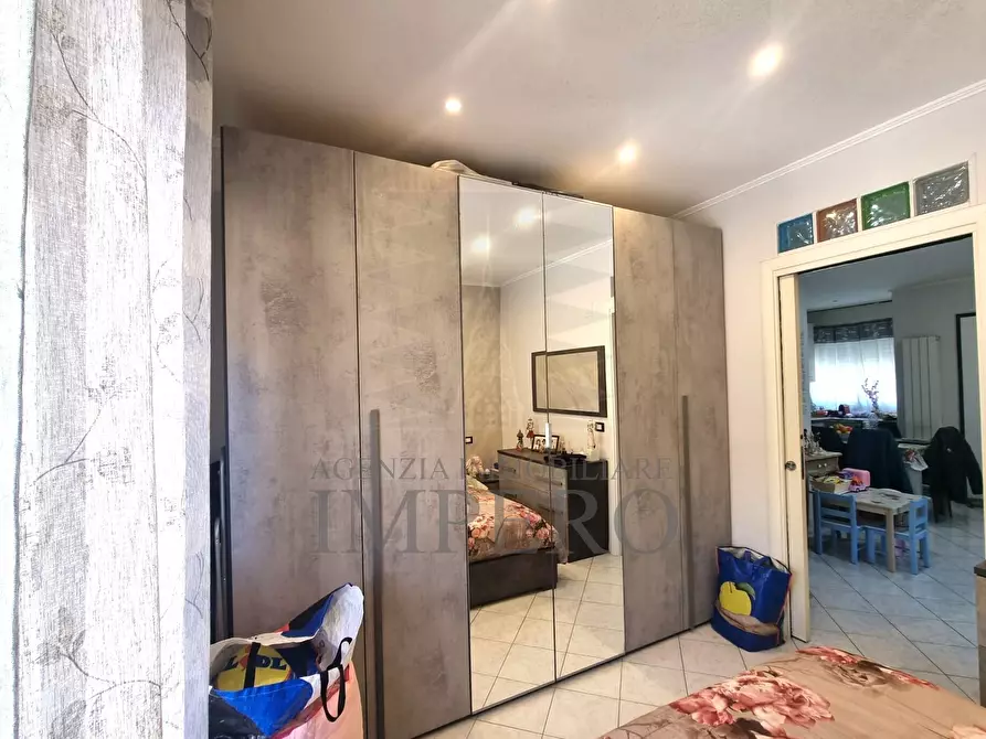 Immagine 10 di Bilocale in vendita  in Via Gallardi 175 a Ventimiglia