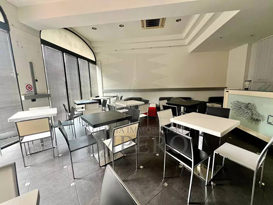 Immagine 2 di Bar / Ristorante in vendita  in Via Romana 22 a Bordighera