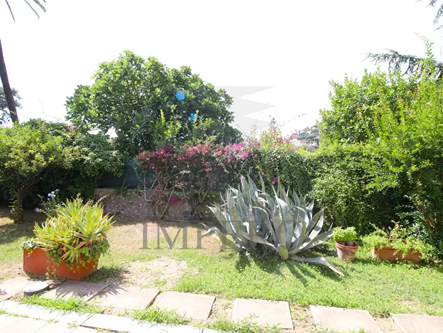 Immagine 45 di Pentalocale in vendita  in Via Galileo Galilei 3 a Bordighera