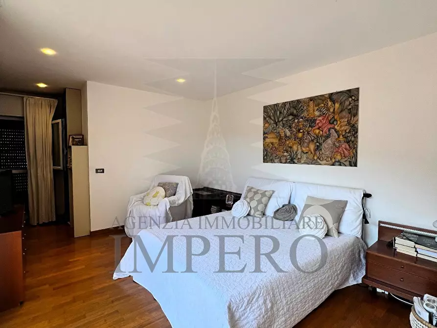 Immagine 27 di Pentalocale in vendita  in Corso Vittorio Emanuele 236 a Camporosso