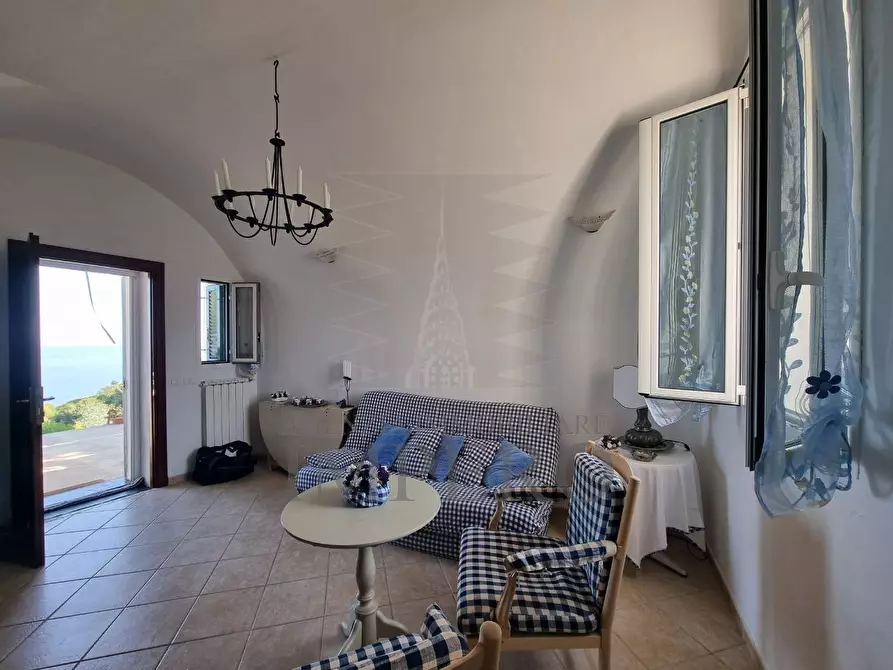 Immagine 13 di Villa in vendita  in Corso Francia 108 a Ventimiglia