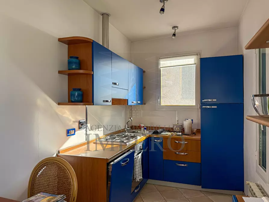 Immagine 4 di Quadrilocale in vendita  in Vico Hanbury 7 a Ventimiglia