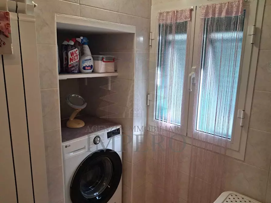 Immagine 9 di Trilocale in vendita  in Salita al Forno 19 a Ventimiglia