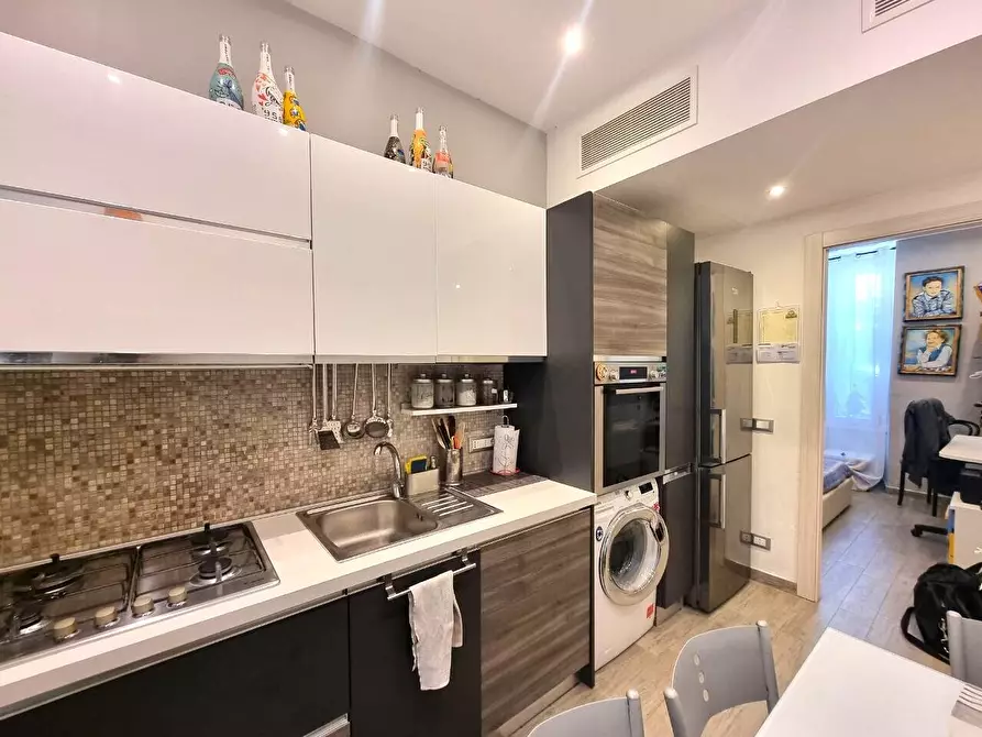 Immagine 2 di Porzione di casa in vendita  in Passeggiata Cavallotti 10 a Ventimiglia