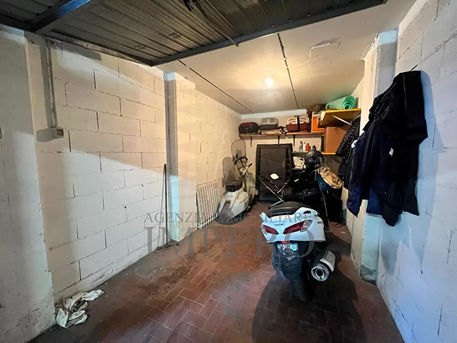 Immagine 45 di Pentalocale in vendita  in Corso Vittorio Emanuele 236 a Camporosso