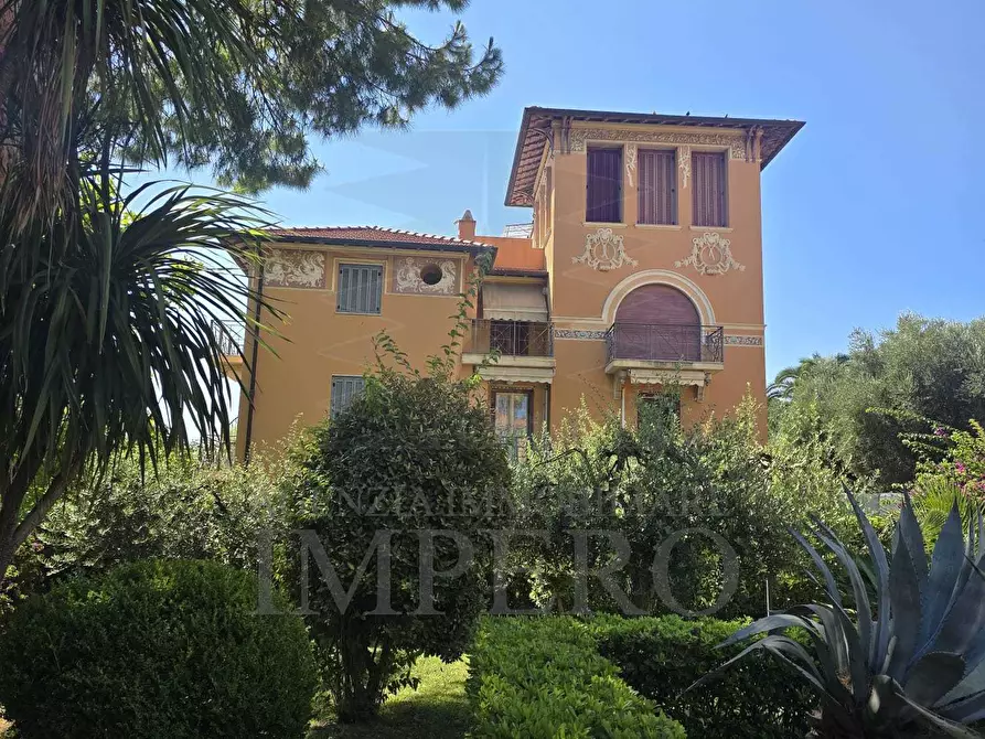 Immagine 2 di Trilocale in vendita  in Via Romana 100 a Bordighera