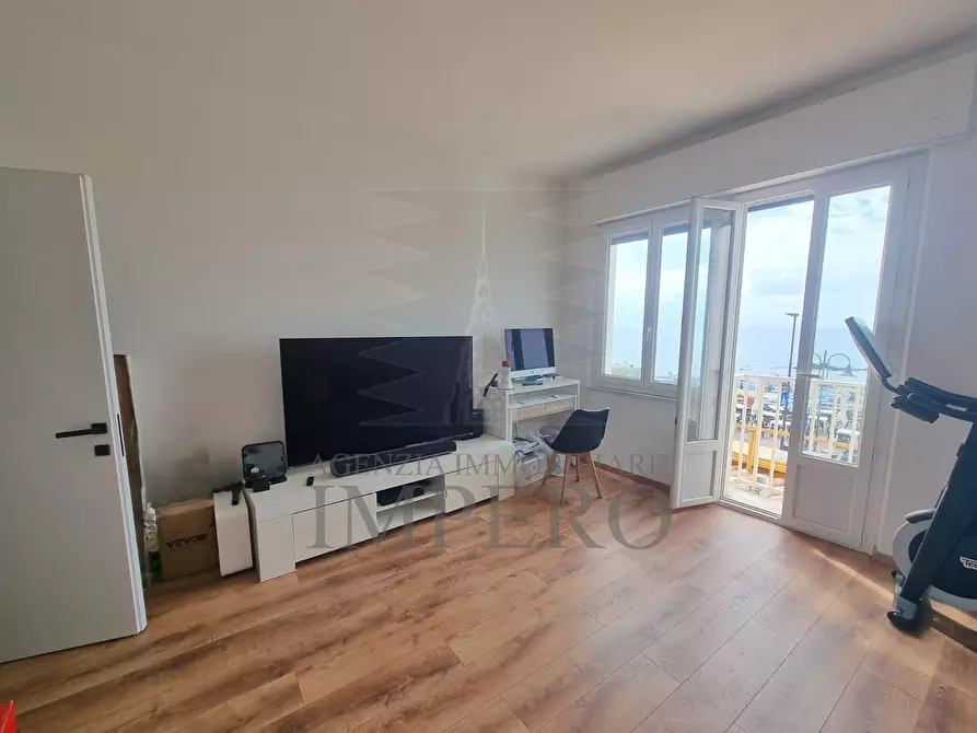 Immagine 4 di Trilocale in vendita  in Passeggiata Cavallotti 59 a Ventimiglia