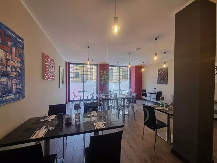 Immagine 5 di Locale commerciale in vendita  in Via Sir Thomas Hanbury 13C a Ventimiglia
