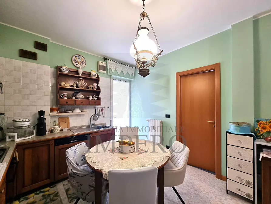 Immagine 3 di Trilocale in vendita  in Passeggiata Cavallotti 3 a Ventimiglia