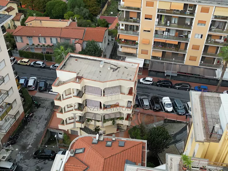 Immagine 19 di Locale commerciale in affitto  in Via Papa Giovanni XXIII 1 a Ventimiglia