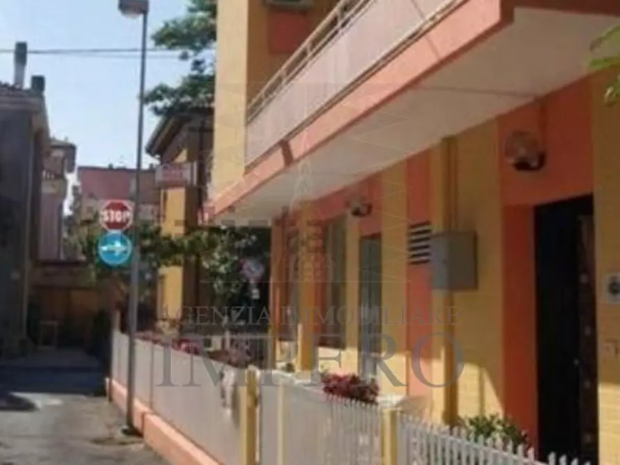 Immagine 12 di Palazzo in vendita  in Viale Cesare Nicolini 15 a Rimini