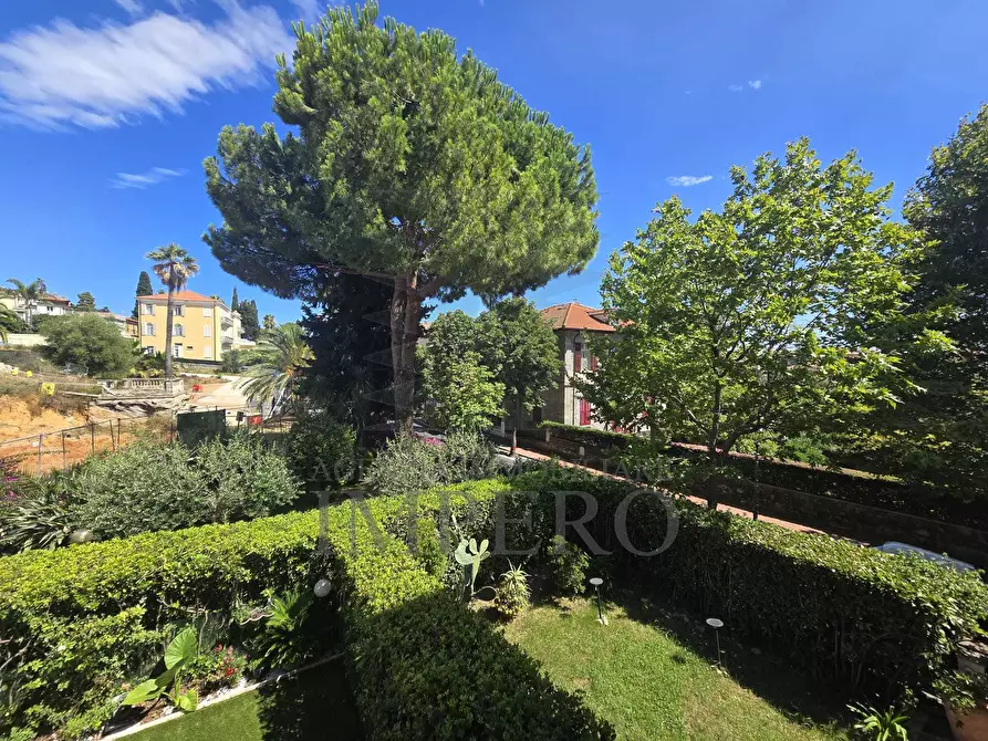 Immagine 8 di Trilocale in vendita  in Via Romana 100 a Bordighera