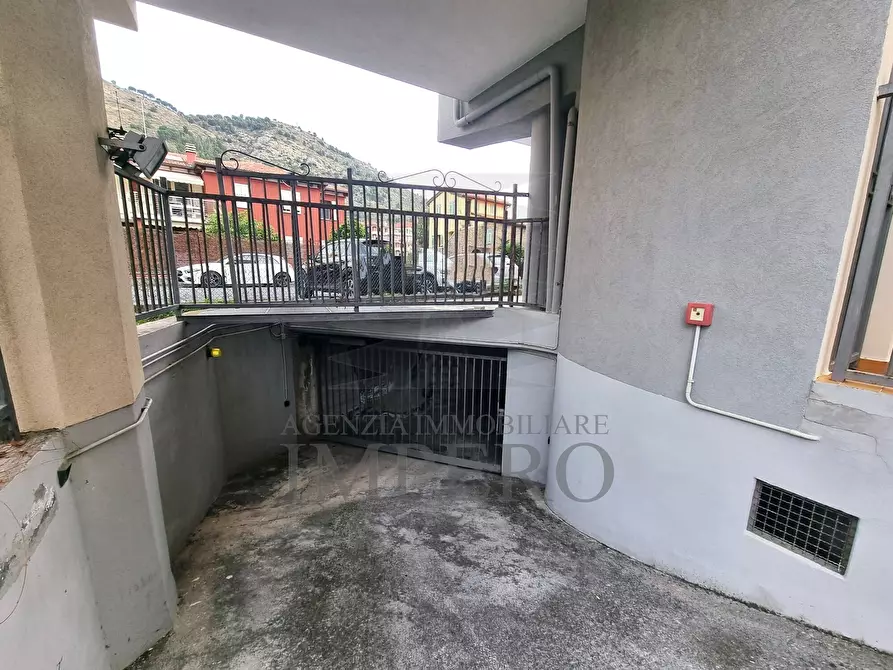 Immagine 2 di Garage in vendita  in Via Asse 85 a Ventimiglia