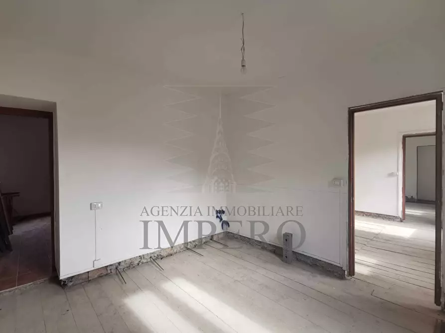 Immagine 11 di Trilocale in vendita  in Via Nuova 10 a Isolabona