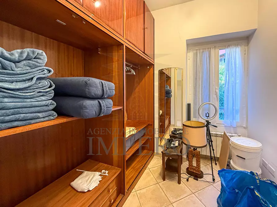 Immagine 8 di Quadrilocale in vendita  in Vico Hanbury 7 a Ventimiglia
