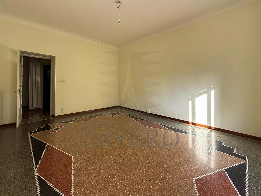 Immagine 9 di Quadrilocale in vendita  in Via 1º Maggio 60 a Bordighera