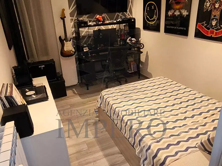 Immagine 14 di Pentalocale in vendita  in Via Tenda 4 a Ventimiglia