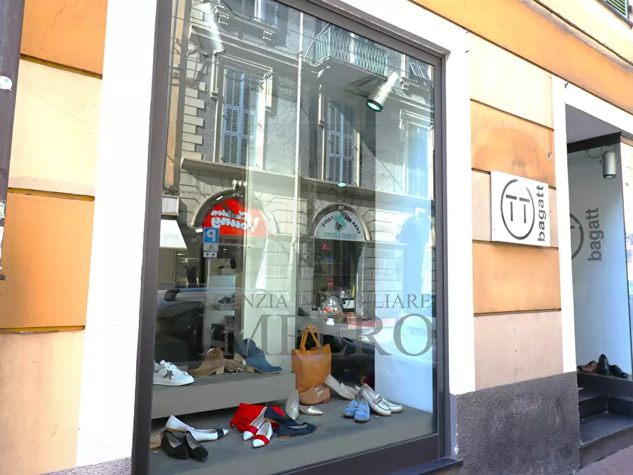 Immagine 1 di Attività commerciale in vendita  in Via Cavour 20 a Ventimiglia