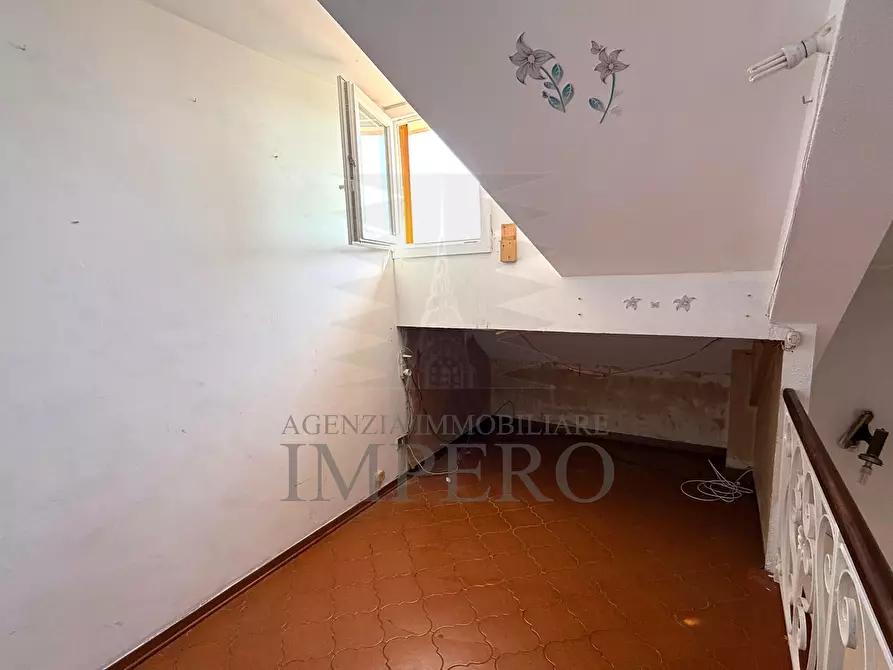 Immagine 24 di Bilocale in vendita  in Via Collasgarba 17 a Ventimiglia