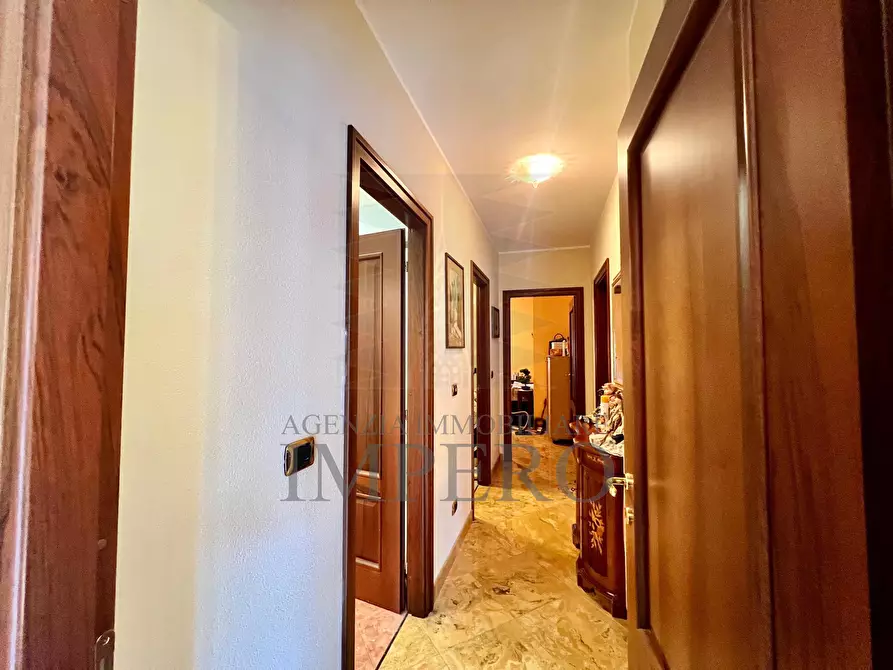 Immagine 28 di Villa in vendita  in Corso della Repubblica a Camporosso