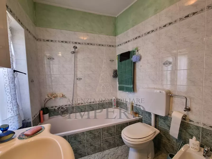 Immagine 18 di Trilocale in vendita  in Piazza Colletta 3 a Ventimiglia