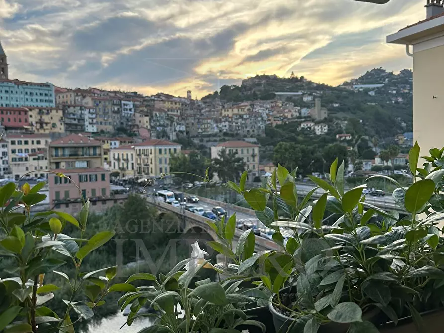 Immagine 26 di Quadrilocale in vendita  in Via Aprosio 2 a Ventimiglia