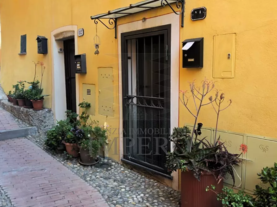 Immagine 9 di Bilocale in vendita  in Salita alle Mura 30 a Ventimiglia