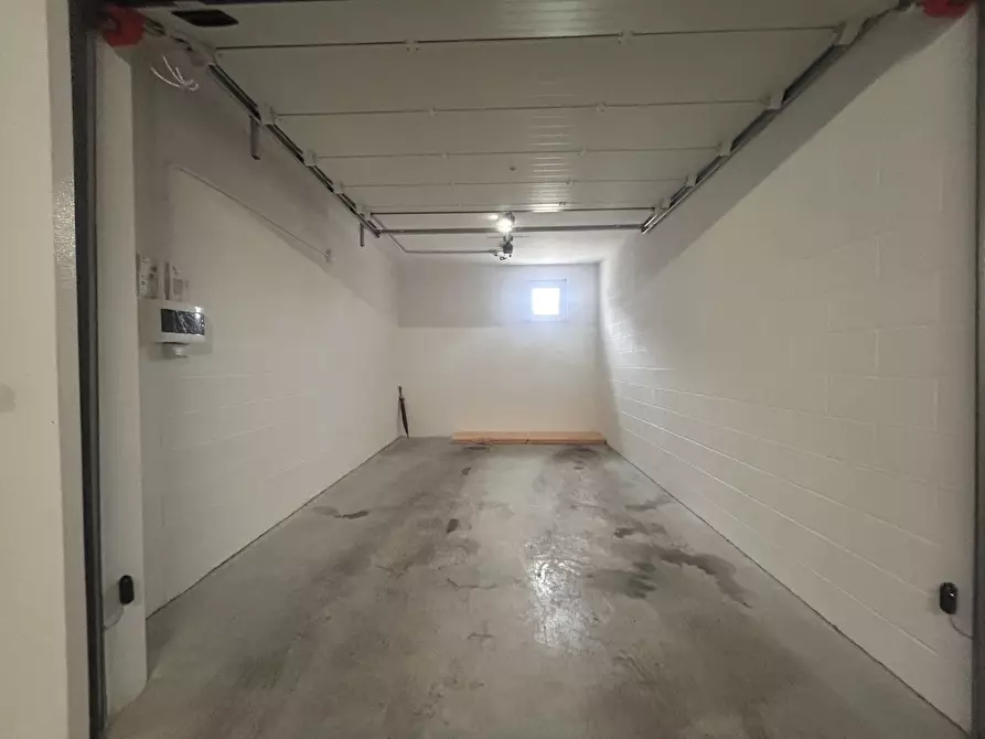 Immagine 4 di Garage in affitto  in Via Adriatica Sud a Pescara