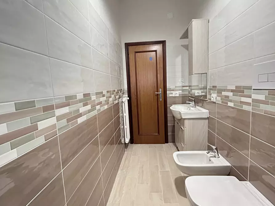 Immagine 17 di Quadrilocale in affitto  a Francavilla Al Mare