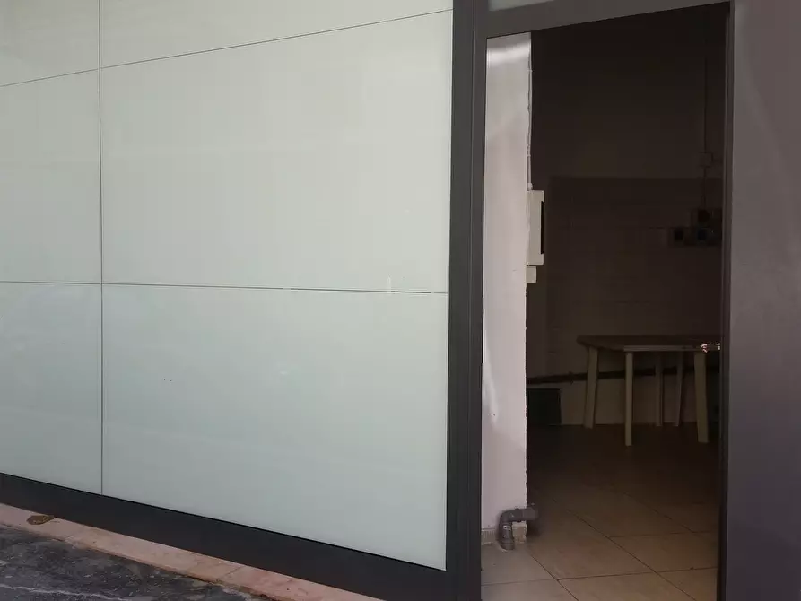 Immagine 3 di Magazzino in affitto  a Francavilla Al Mare