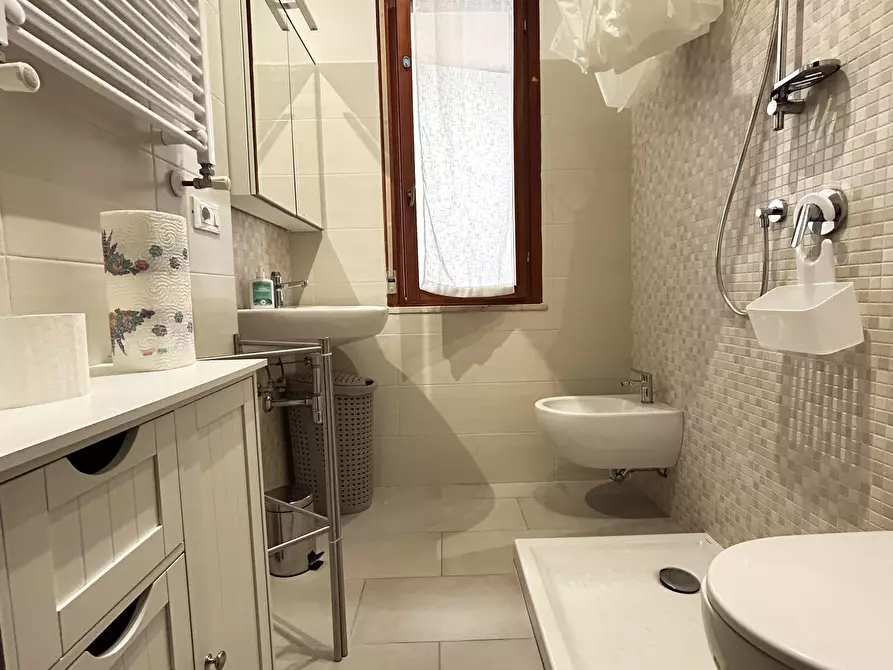 Immagine 17 di Trilocale in affitto  in Viale Maiella 23/A a Francavilla Al Mare