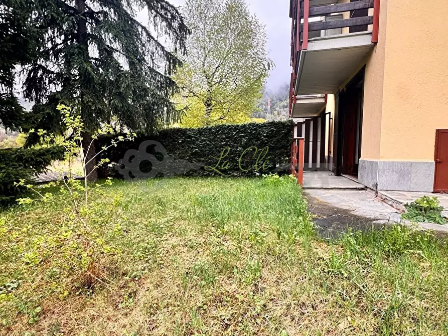 Immagine 12 di Bilocale in vendita  a Morgex