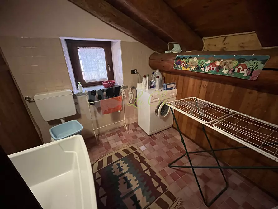 Immagine 23 di Trilocale in vendita  in Via Cesare Ollietti 13 a La Salle