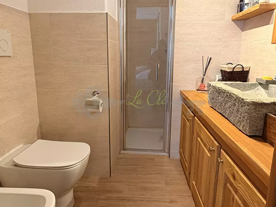 Immagine 14 di Trilocale in vendita  a Courmayeur