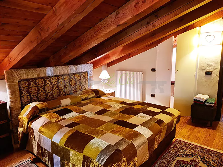 Immagine 16 di Trilocale in affitto  in Rue de Verrand 41 a Pre'-Saint-Didier