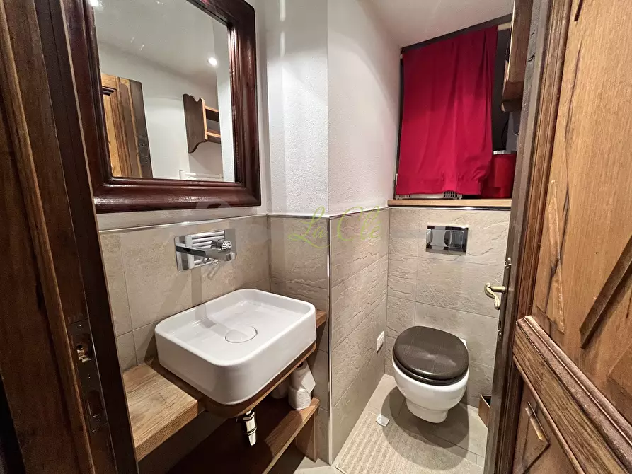 Immagine 17 di Quadrilocale in affitto  in Passaggio Truchet 2B a Courmayeur