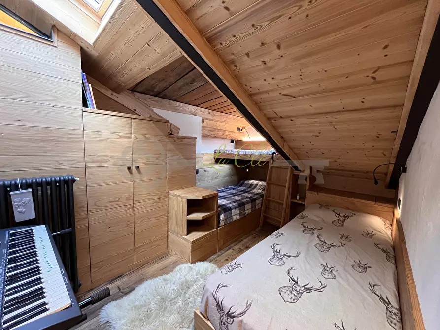 Immagine 22 di Trilocale in affitto  a Courmayeur