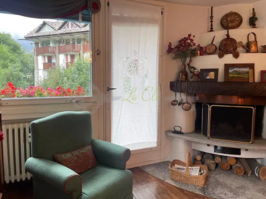 Immagine 3 di Trilocale in affitto  a Courmayeur