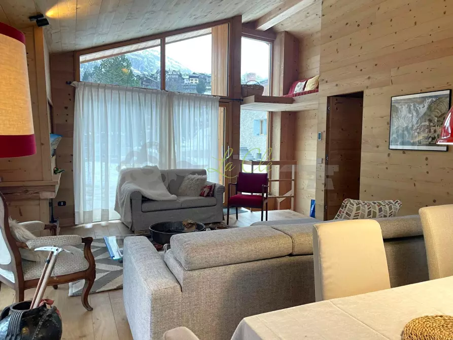 Immagine 7 di Trilocale in affitto  a Pre'-Saint-Didier