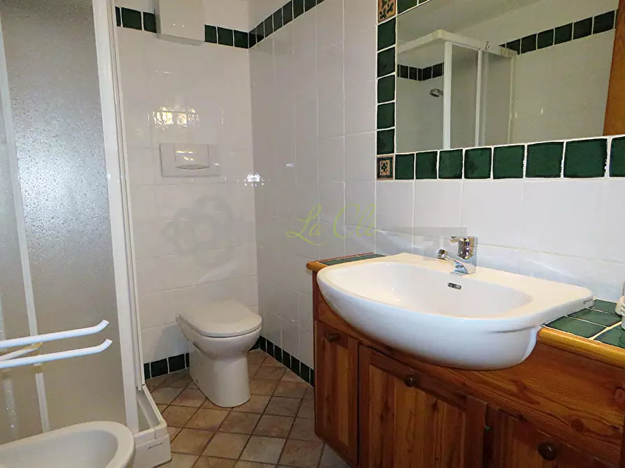 Immagine 15 di Quadrilocale in affitto  a Courmayeur