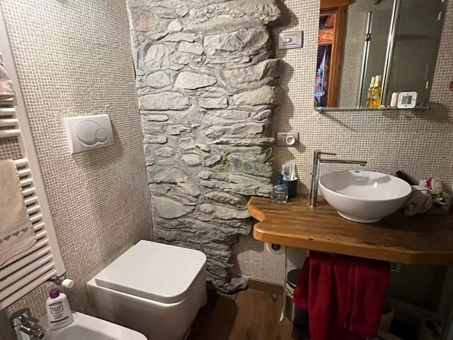 Immagine 25 di Quadrilocale in vendita  a Courmayeur