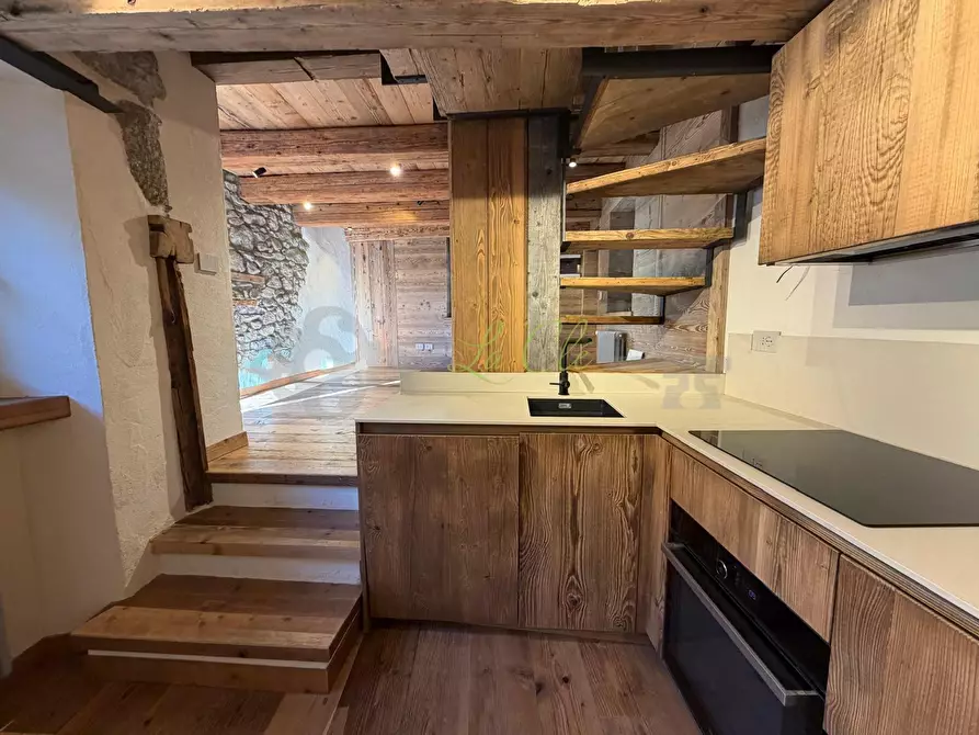 Immagine 8 di Trilocale in vendita  in Via Passerin D'Entreves 11 a Courmayeur