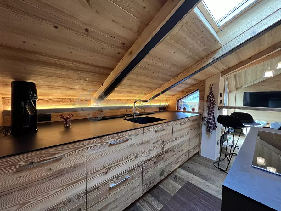 Immagine 10 di Trilocale in affitto  a Courmayeur