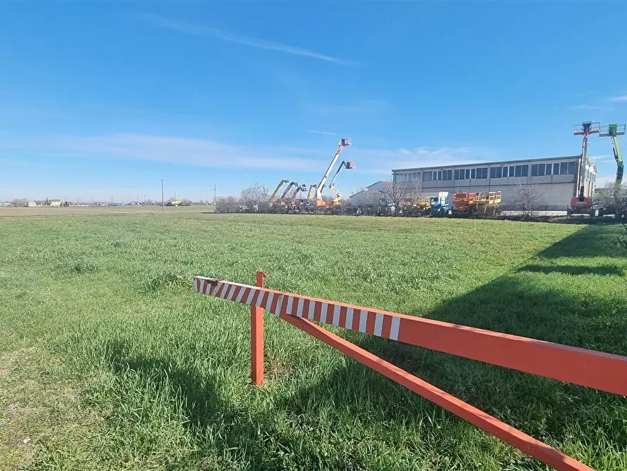 Immagine 7 di Terreno industriale in vendita  in Via Enrico Forlanini a Parma